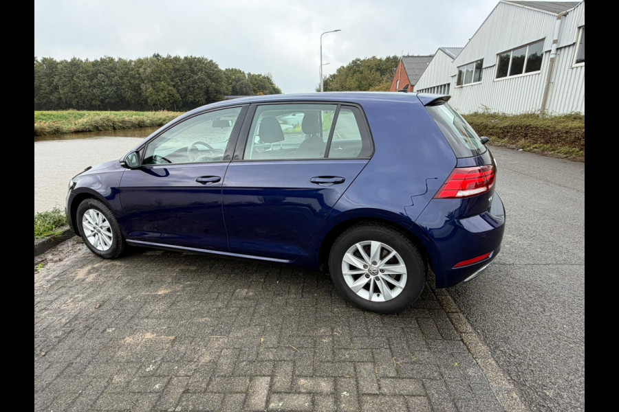 Volkswagen Golf 1.0 TSI Highline Volkswagen Golf 1.0 TSI Highline