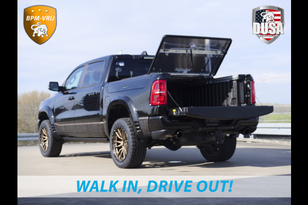 Dodge Ram | 1500 | Limited | 3.0L Twin-Turbo I6 | High Output | BPM-VRIJ | Passenger Display | 14,4 Touch Screen | LPG | RAMBOX Getoonde accessoires zijn verkrijgbaar tegen meerprijs Dodge Ram | 1500 | Limited | 3.0L Twin-Turbo I6 | High Output | BPM-VRIJ | Passenger Display | 14,4 Touch Screen | LPG | RAMBOX Getoonde accessoires zijn verkrijgbaar tegen meerprijs