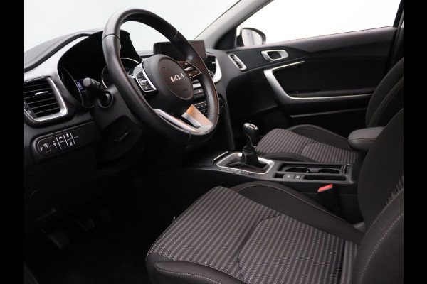 Kia Ceed Sportswagon 120pk T-GDi DynamicLine Camera | Adapt. Cruise | Navi | Parkeersens. achter