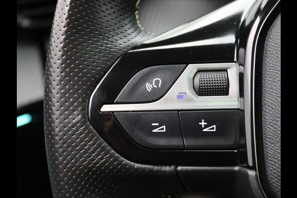 Peugeot e-2008 EV GT 50 kWh 360° Camera | Adapt. Cruise | Parkeersens. v+a | Stoelverw. | Panoramadak Peugeot e-2008 EV GT 50 kWh 360° Camera | Adapt. Cruise | Parkeersens. v+a | Stoelverw. | Panoramadak