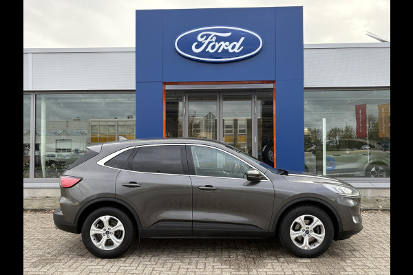 Ford Kuga 1.5 EcoBoost Titanium 150pk | Head Up Display | Matrix LED | Winterpack | Trekhaak | 1.800kg Trekgewicht Ford Kuga 1.5 EcoBoost Titanium 150pk | Head Up Display | Matrix LED | Winterpack | Trekhaak | 1.800kg Trekgewicht