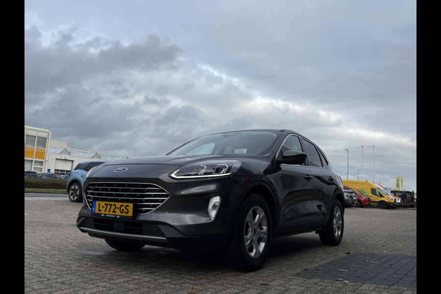 Ford Kuga 1.5 EcoBoost Titanium 150pk | Head Up Display | Matrix LED | Winterpack | Trekhaak | 1.800kg Trekgewicht Ford Kuga 1.5 EcoBoost Titanium 150pk | Head Up Display | Matrix LED | Winterpack | Trekhaak | 1.800kg Trekgewicht
