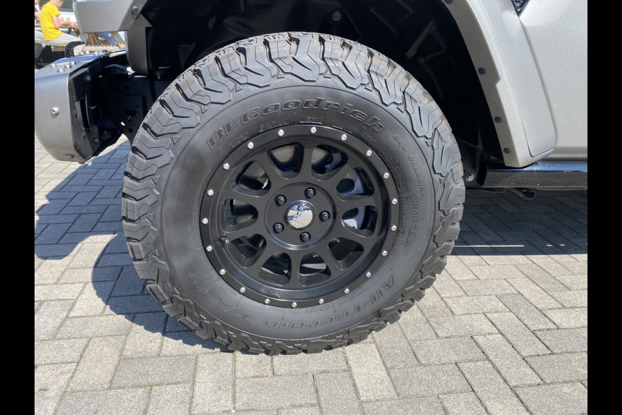 Jeep Wrangler Unlimited 4xe 380 BRUTE CUSTOM Skyview Jeep Wrangler Unlimited 4xe 380 BRUTE CUSTOM Skyview