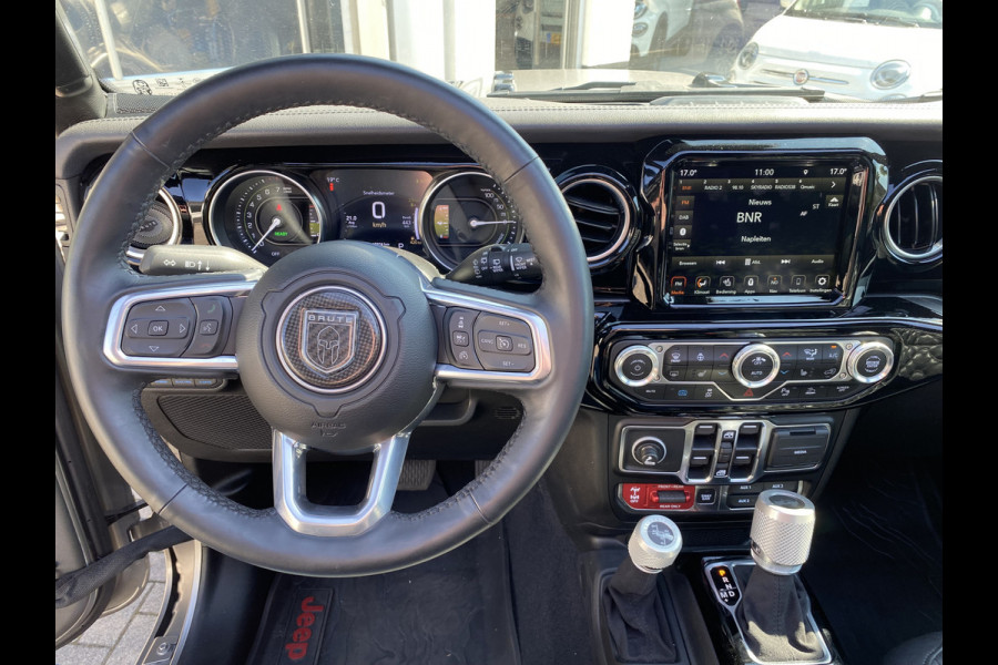 Jeep Wrangler Unlimited 4xe 380 BRUTE CUSTOM Skyview Jeep Wrangler Unlimited 4xe 380 BRUTE CUSTOM Skyview