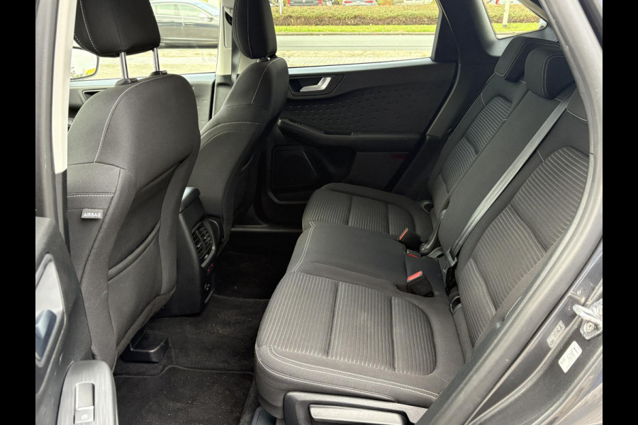Ford Kuga 1.5 EcoBoost Titanium 150pk | Head Up Display | Matrix LED | Winterpack | Trekhaak | 1.800kg Trekgewicht Ford Kuga 1.5 EcoBoost Titanium 150pk | Head Up Display | Matrix LED | Winterpack | Trekhaak | 1.800kg Trekgewicht
