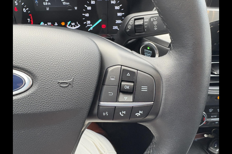 Ford Kuga 1.5 EcoBoost Titanium 150pk | Head Up Display | Matrix LED | Winterpack | Trekhaak | 1.800kg Trekgewicht Ford Kuga 1.5 EcoBoost Titanium 150pk | Head Up Display | Matrix LED | Winterpack | Trekhaak | 1.800kg Trekgewicht