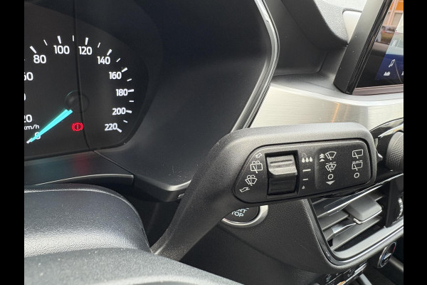 Ford Kuga 1.5 EcoBoost Titanium 150pk | Head Up Display | Matrix LED | Winterpack | Trekhaak | 1.800kg Trekgewicht Ford Kuga 1.5 EcoBoost Titanium 150pk | Head Up Display | Matrix LED | Winterpack | Trekhaak | 1.800kg Trekgewicht