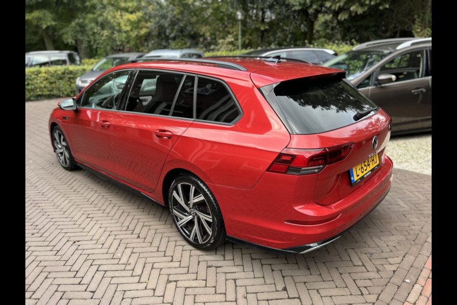 Volkswagen GOLF Variant 1.5 TSI 130pk R-Line Navi, ACC, Carplay, Trekhaak elektr. Volkswagen GOLF Variant 1.5 TSI 130pk R-Line Navi, ACC, Carplay, Trekhaak elektr.