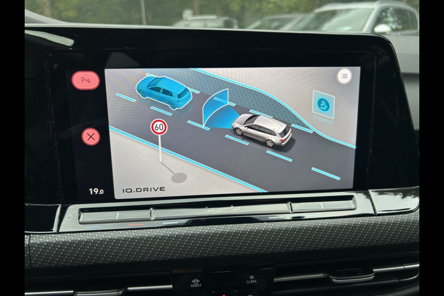 Volkswagen GOLF Variant 1.5 TSI 130pk R-Line Navi, ACC, Carplay, Trekhaak elektr. Volkswagen GOLF Variant 1.5 TSI 130pk R-Line Navi, ACC, Carplay, Trekhaak elektr.