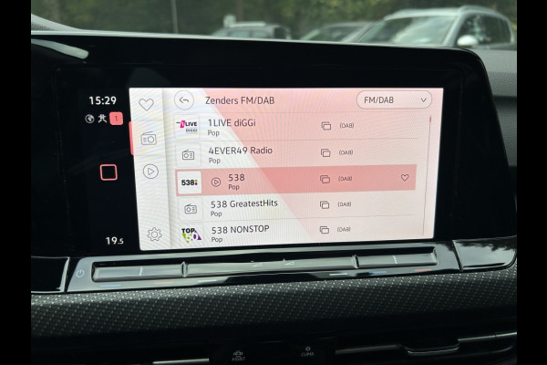 Volkswagen GOLF Variant 1.5 TSI 130pk R-Line Navi, ACC, Carplay, Trekhaak elektr. Volkswagen GOLF Variant 1.5 TSI 130pk R-Line Navi, ACC, Carplay, Trekhaak elektr.