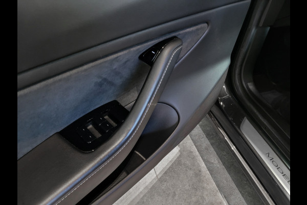 Tesla Model 3 Standard RWD Plus 60 kWh Pano|Leder|18"lmv|NL auto Tesla Model 3 Standard RWD Plus 60 kWh Pano|Leder|18"lmv|NL auto