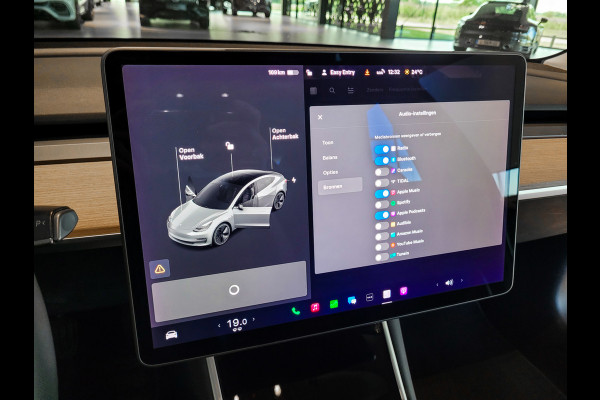Tesla Model 3 Standard RWD Plus 60 kWh Pano|Leder|18"lmv|NL auto Tesla Model 3 Standard RWD Plus 60 kWh Pano|Leder|18"lmv|NL auto