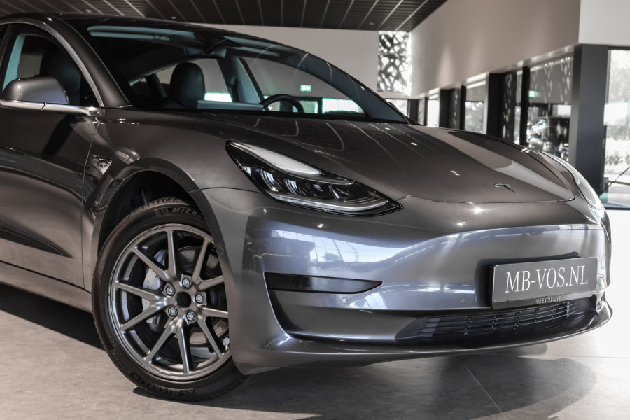 Tesla Model 3 Standard RWD Plus 60 kWh Pano|Leder|18"lmv|NL auto Tesla Model 3 Standard RWD Plus 60 kWh Pano|Leder|18"lmv|NL auto