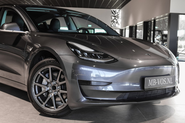 Tesla Model 3 Standard RWD Plus 60 kWh Pano|Leder|18"lmv|NL auto Tesla Model 3 Standard RWD Plus 60 kWh Pano|Leder|18"lmv|NL auto