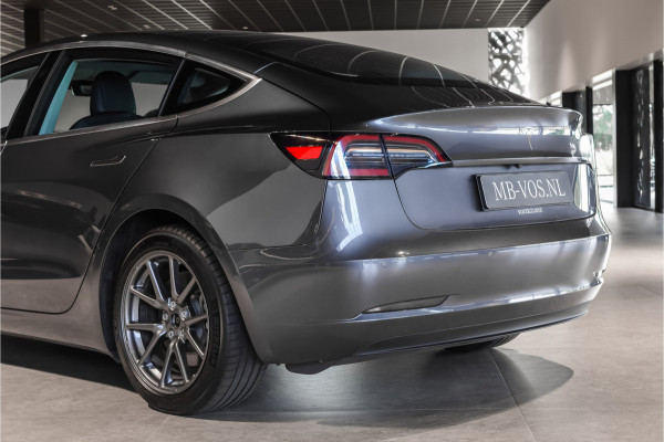 Tesla Model 3 Standard RWD Plus 60 kWh Pano|Leder|18"lmv|NL auto Tesla Model 3 Standard RWD Plus 60 kWh Pano|Leder|18"lmv|NL auto