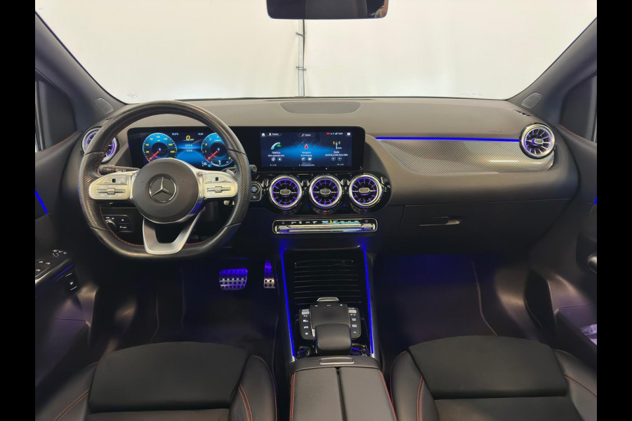 Mercedes-Benz B-Klasse 200 Business Solution AMG|NAP|PANO|DEALER ONDERHOUDEN Mercedes-Benz B-Klasse 200 Business Solution AMG|NAP|PANO|DEALER ONDERHOUDEN