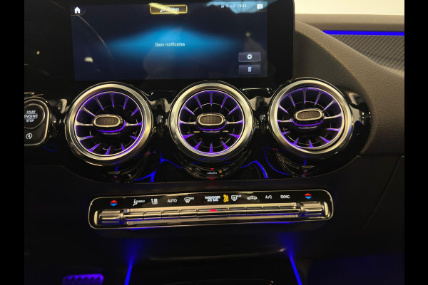 Mercedes-Benz B-Klasse 200 Business Solution AMG|NAP|PANO|DEALER ONDERHOUDEN Mercedes-Benz B-Klasse 200 Business Solution AMG|NAP|PANO|DEALER ONDERHOUDEN