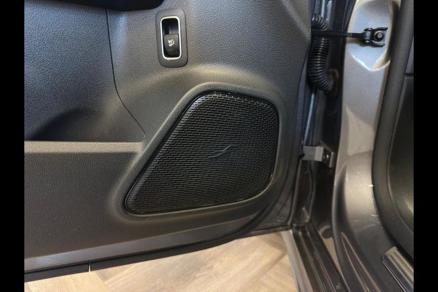 Mercedes-Benz B-Klasse 200 Business Solution AMG|NAP|PANO|DEALER ONDERHOUDEN Mercedes-Benz B-Klasse 200 Business Solution AMG|NAP|PANO|DEALER ONDERHOUDEN