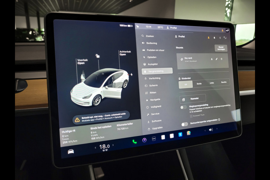 Tesla Model 3 Standard RWD Plus 60 kWh Pano|Leder|Autopilot|NL auto Tesla Model 3 Standard RWD Plus 60 kWh Pano|Leder|Autopilot|NL auto