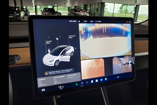 Tesla Model 3 Standard RWD Plus 60 kWh Pano|Leder|Autopilot|NL auto Tesla Model 3 Standard RWD Plus 60 kWh Pano|Leder|Autopilot|NL auto