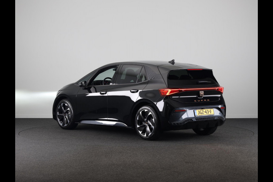 CUPRA Born Business Limited 63 kWh 232PK | Stoel & Stuurverwarming | Achteruitrijcamera | Navigatie | Keyless Entry | Draadloze Carplay en Androidauto | CUPRA Born Business Limited 63 kWh 232PK | Stoel & Stuurverwarming | Achteruitrijcamera | Navigatie | Keyless Entry | Draadloze Carplay en Androidauto |