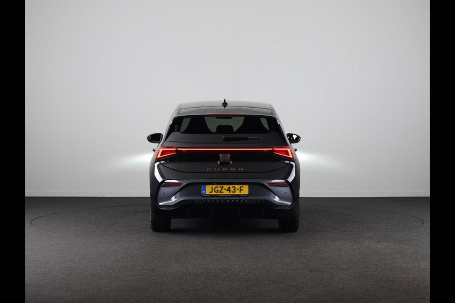 CUPRA Born Business Limited 63 kWh 232PK | Stoel & Stuurverwarming | Achteruitrijcamera | Navigatie | Keyless Entry | Draadloze Carplay en Androidauto | CUPRA Born Business Limited 63 kWh 232PK | Stoel & Stuurverwarming | Achteruitrijcamera | Navigatie | Keyless Entry | Draadloze Carplay en Androidauto |