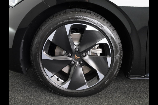 CUPRA Born Business Limited 63 kWh 232PK | Stoel & Stuurverwarming | Achteruitrijcamera | Navigatie | Keyless Entry | Draadloze Carplay en Androidauto | CUPRA Born Business Limited 63 kWh 232PK | Stoel & Stuurverwarming | Achteruitrijcamera | Navigatie | Keyless Entry | Draadloze Carplay en Androidauto |