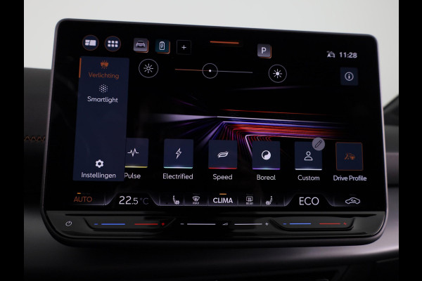 CUPRA Born Business Limited 63 kWh 232PK | Stoel & Stuurverwarming | Achteruitrijcamera | Navigatie | Keyless Entry | Draadloze Carplay en Androidauto | CUPRA Born Business Limited 63 kWh 232PK | Stoel & Stuurverwarming | Achteruitrijcamera | Navigatie | Keyless Entry | Draadloze Carplay en Androidauto |