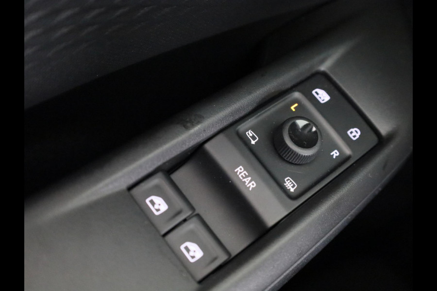 CUPRA Born Business Limited 63 kWh 232PK | Stoel & Stuurverwarming | Achteruitrijcamera | Navigatie | Keyless Entry | Draadloze Carplay en Androidauto | CUPRA Born Business Limited 63 kWh 232PK | Stoel & Stuurverwarming | Achteruitrijcamera | Navigatie | Keyless Entry | Draadloze Carplay en Androidauto |