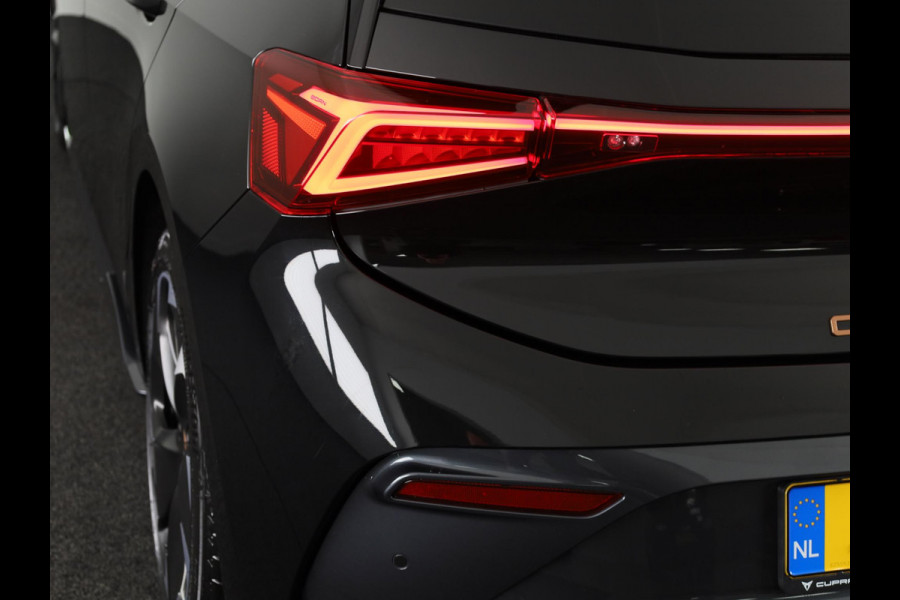 CUPRA Born Business Limited 63 kWh 232PK | Stoel & Stuurverwarming | Achteruitrijcamera | Navigatie | Keyless Entry | Draadloze Carplay en Androidauto | CUPRA Born Business Limited 63 kWh 232PK | Stoel & Stuurverwarming | Achteruitrijcamera | Navigatie | Keyless Entry | Draadloze Carplay en Androidauto |