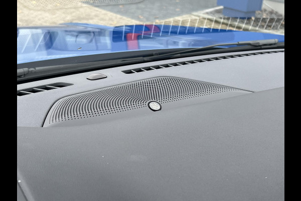 Ford Kuga 2.5 PHEV ST-Line X | 243pk | Driver Assistance Pack | Winterpack | Wegklapbare Trekhaak | Technology Pack | Dessert Island Blue