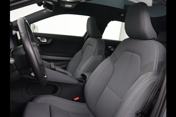 Polestar 2 Long Range Dual Motor Launch Edition 78kWh | Panoramadak | Trekhaak | Stoel & stuurverwarming | 360 camera | Adaptive cruise | Harman/Kardon | Carplay