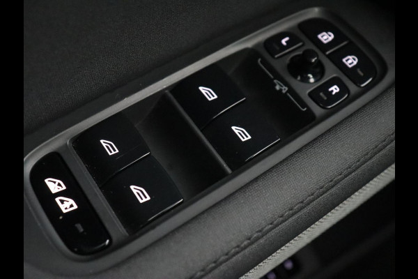 Polestar 2 Long Range Dual Motor Launch Edition 78kWh | Panoramadak | Trekhaak | Stoel & stuurverwarming | 360 camera | Adaptive cruise | Harman/Kardon | Carplay