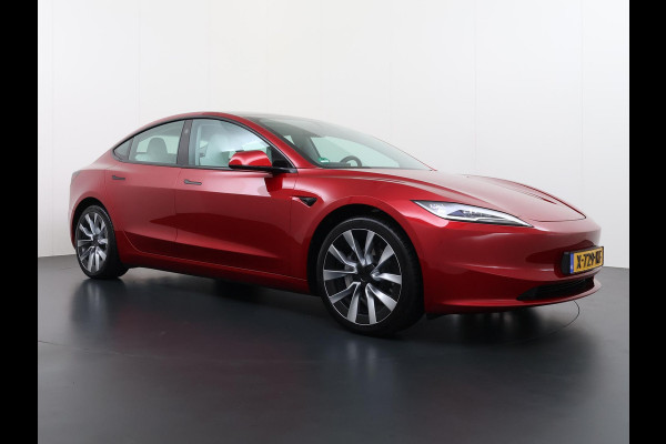 Tesla Model 3 Long Range AWD 78 kWh TREKHAAK | FULL SELFDRIVE | VOLLEDIGE FABRIEKSGARANTIE T/M 12-2027/80.000KM | AANDRIJFLIJN EN ACCU GARANTIE T/M 12-2031
