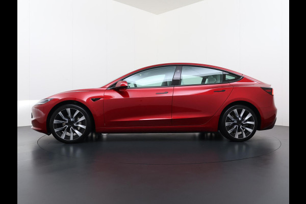 Tesla Model 3 Long Range AWD 78 kWh TREKHAAK | FULL SELFDRIVE | VOLLEDIGE FABRIEKSGARANTIE T/M 12-2027/80.000KM | AANDRIJFLIJN EN ACCU GARANTIE T/M 12-2031