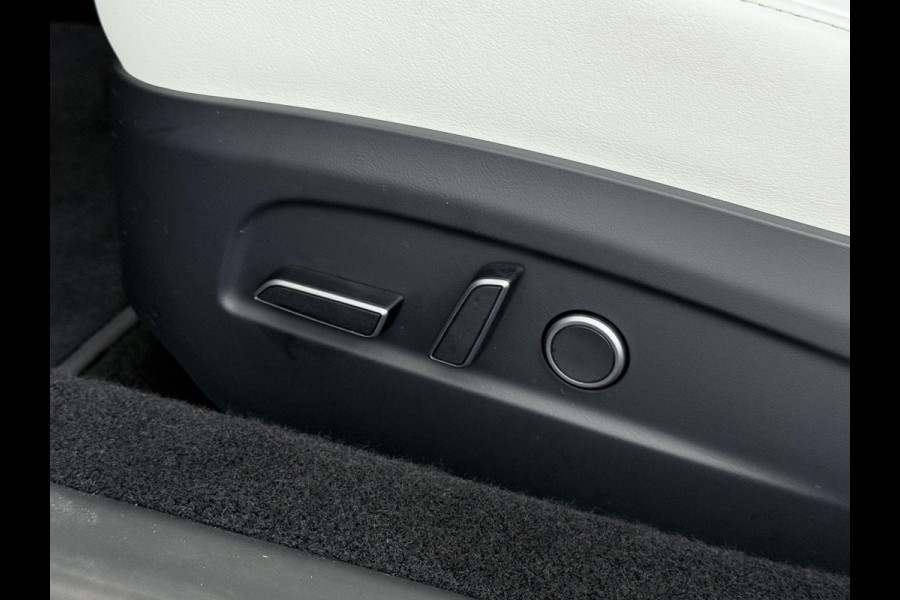 Tesla Model 3 Long Range AWD 78 kWh TREKHAAK | FULL SELFDRIVE | VOLLEDIGE FABRIEKSGARANTIE T/M 12-2027/80.000KM | AANDRIJFLIJN EN ACCU GARANTIE T/M 12-2031