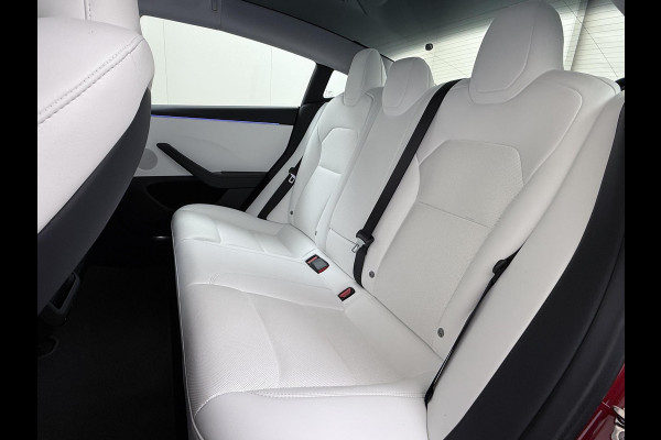 Tesla Model 3 Long Range AWD 78 kWh TREKHAAK | FULL SELFDRIVE | VOLLEDIGE FABRIEKSGARANTIE T/M 12-2027/80.000KM | AANDRIJFLIJN EN ACCU GARANTIE T/M 12-2031
