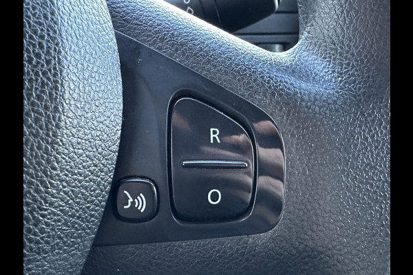 Renault Trafic 1.6 dCi T29 L2H1 Comfort*A/C*NAVI*HAAK*CRUISE*PDC* Renault Trafic 1.6 dCi T29 L2H1 Comfort*A/C*NAVI*HAAK*CRUISE*PDC*