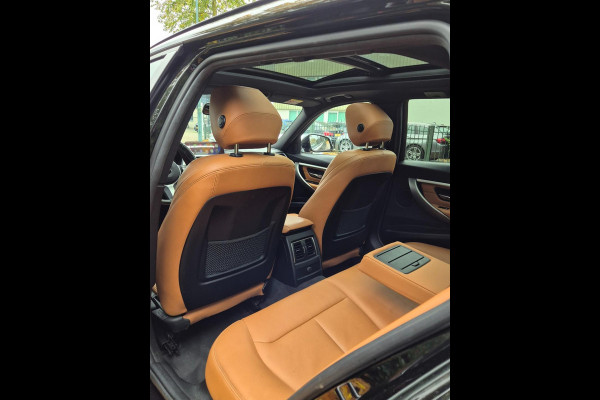 BMW 3 Serie Touring M Sport Panorama Apple CarPlay Elk. Trekhaak 6WB Dig. dash NAP NBT EVO Navi Draadloos lader BMW 3 Serie Touring M Sport Panorama Apple CarPlay Elk. Trekhaak 6WB Dig. dash NAP NBT EVO Navi Draadloos lader