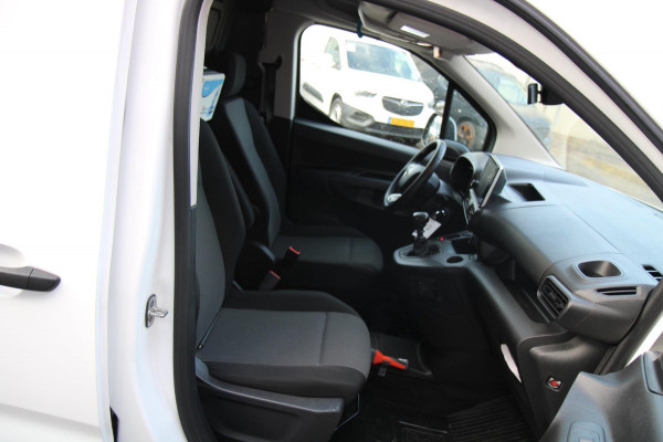 Toyota PROACE CITY 1.5 D-4D Live 102PK / Multi stuur / App connect / Laadruimte inrichting Toyota PROACE CITY 1.5 D-4D Live 102PK / Multi stuur / App connect / Laadruimte inrichting