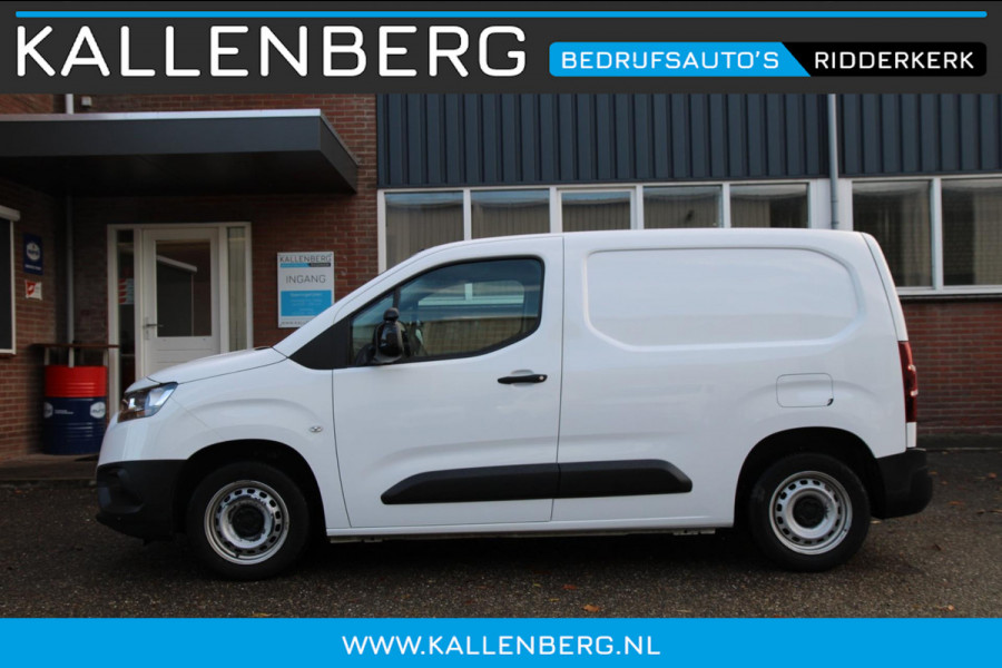 Toyota PROACE CITY 1.5 D-4D Live 102PK / Multi stuur / App connect / Laadruimte inrichting Toyota PROACE CITY 1.5 D-4D Live 102PK / Multi stuur / App connect / Laadruimte inrichting