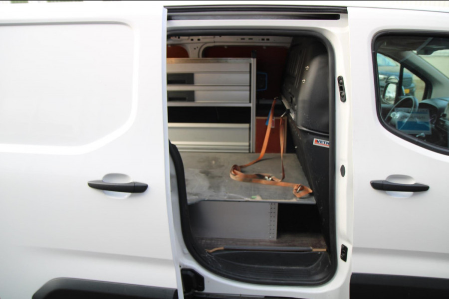 Toyota PROACE CITY 1.5 D-4D Live 102PK / Multi stuur / App connect / Laadruimte inrichting Toyota PROACE CITY 1.5 D-4D Live 102PK / Multi stuur / App connect / Laadruimte inrichting