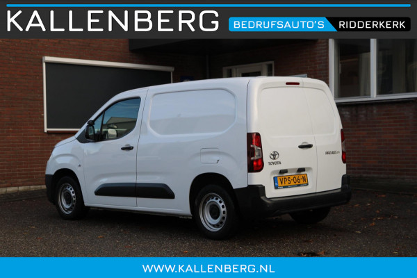 Toyota PROACE CITY 1.5 D-4D Live 102PK / Multi stuur / App connect / Laadruimte inrichting Toyota PROACE CITY 1.5 D-4D Live 102PK / Multi stuur / App connect / Laadruimte inrichting