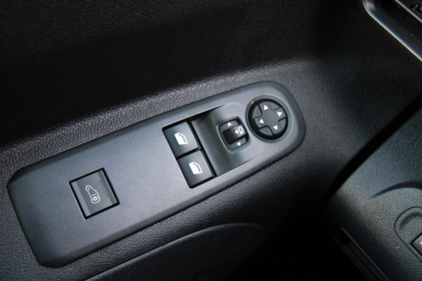 Toyota PROACE CITY 1.5 D-4D Live 102PK / Multi stuur / App connect / Laadruimte inrichting Toyota PROACE CITY 1.5 D-4D Live 102PK / Multi stuur / App connect / Laadruimte inrichting