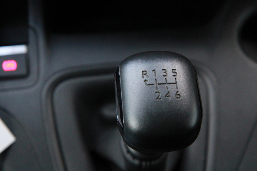 Toyota PROACE CITY 1.5 D-4D Live 102PK / Multi stuur / App connect / Laadruimte inrichting Toyota PROACE CITY 1.5 D-4D Live 102PK / Multi stuur / App connect / Laadruimte inrichting