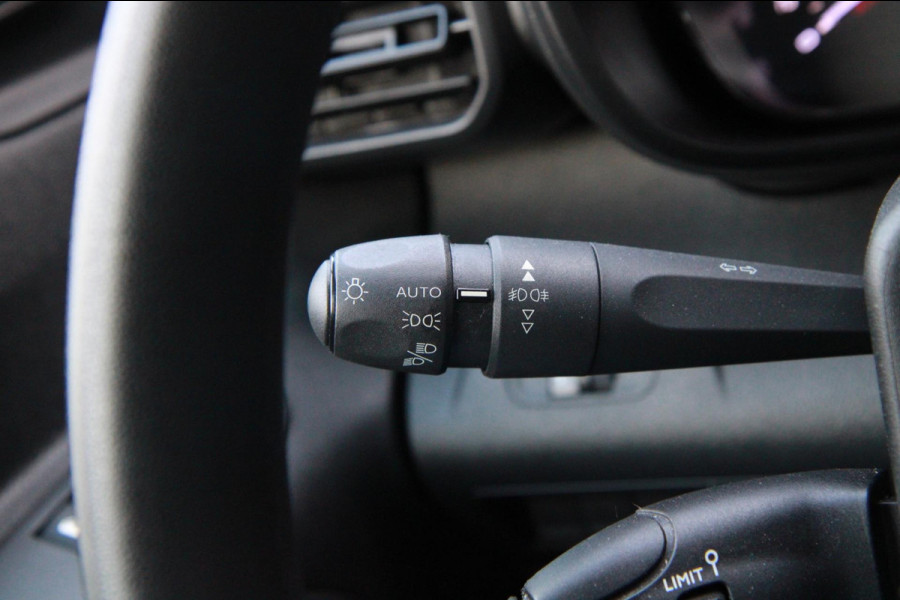Toyota PROACE CITY 1.5 D-4D Live 102PK / Multi stuur / App connect / Laadruimte inrichting Toyota PROACE CITY 1.5 D-4D Live 102PK / Multi stuur / App connect / Laadruimte inrichting