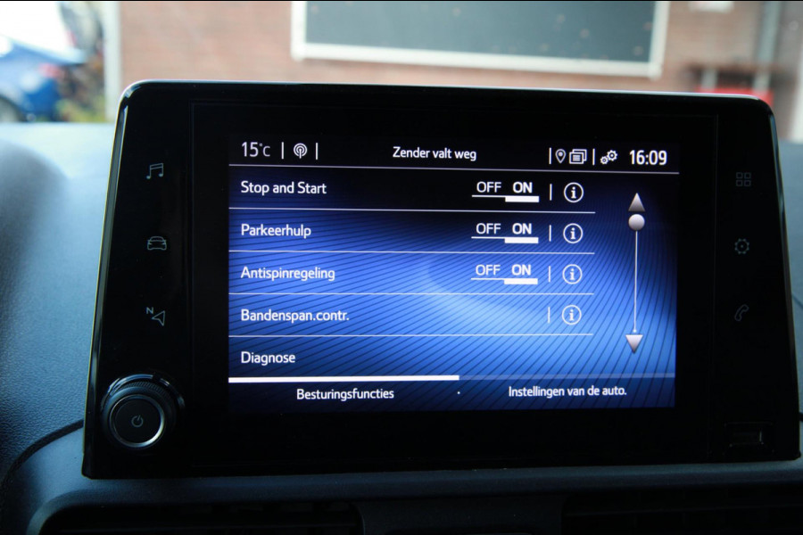 Toyota PROACE CITY 1.5 D-4D Live 102PK / Multi stuur / App connect / Laadruimte inrichting Toyota PROACE CITY 1.5 D-4D Live 102PK / Multi stuur / App connect / Laadruimte inrichting
