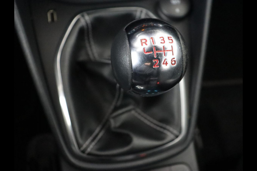 Ford Fiesta 1.5 EcoBoost ST-3 | Origineel NL | 1e eigenaar | Stoelverwarming | B&O Sound | Half leder | Carplay | Navigatie | Stuurverwarming | Full LED | Parkeerhulp Ford Fiesta 1.5 EcoBoost ST-3 | Origineel NL | 1e eigenaar | Stoelverwarming | B&O Sound | Half leder | Carplay | Navigatie | Stuurverwarming | Full LED | Parkeerhulp