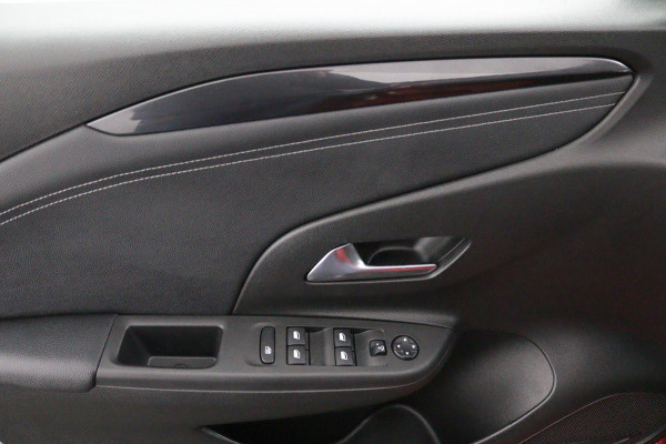 Opel CORSA-E Elegance 50 kWh*3FASE*CRUISE*ECC*NAVI*CARPLAY* Opel CORSA-E Elegance 50 kWh*3FASE*CRUISE*ECC*NAVI*CARPLAY*