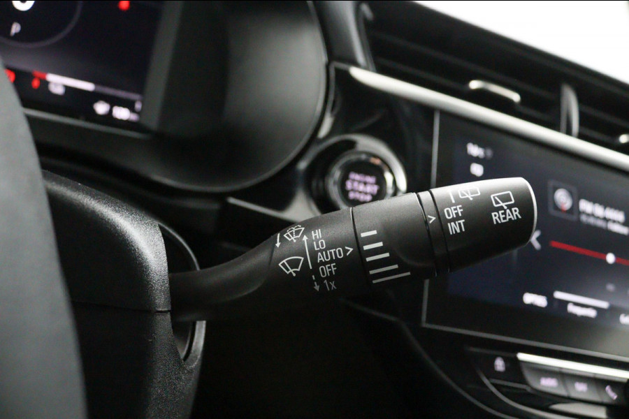 Opel CORSA-E Elegance 50 kWh*3FASE*CRUISE*ECC*NAVI*CARPLAY* Opel CORSA-E Elegance 50 kWh*3FASE*CRUISE*ECC*NAVI*CARPLAY*
